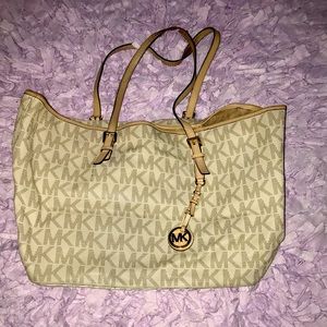 Michael Kors pocketbook
